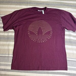 Men’s Adidas Original Sports Brand Maroon And Gold T-shirt - Large